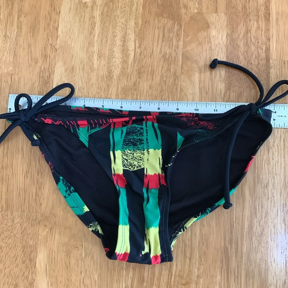 Xhilaration nwt bottoms